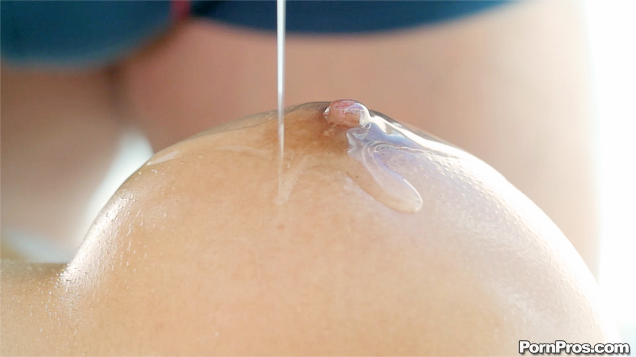 Close-Up Massage